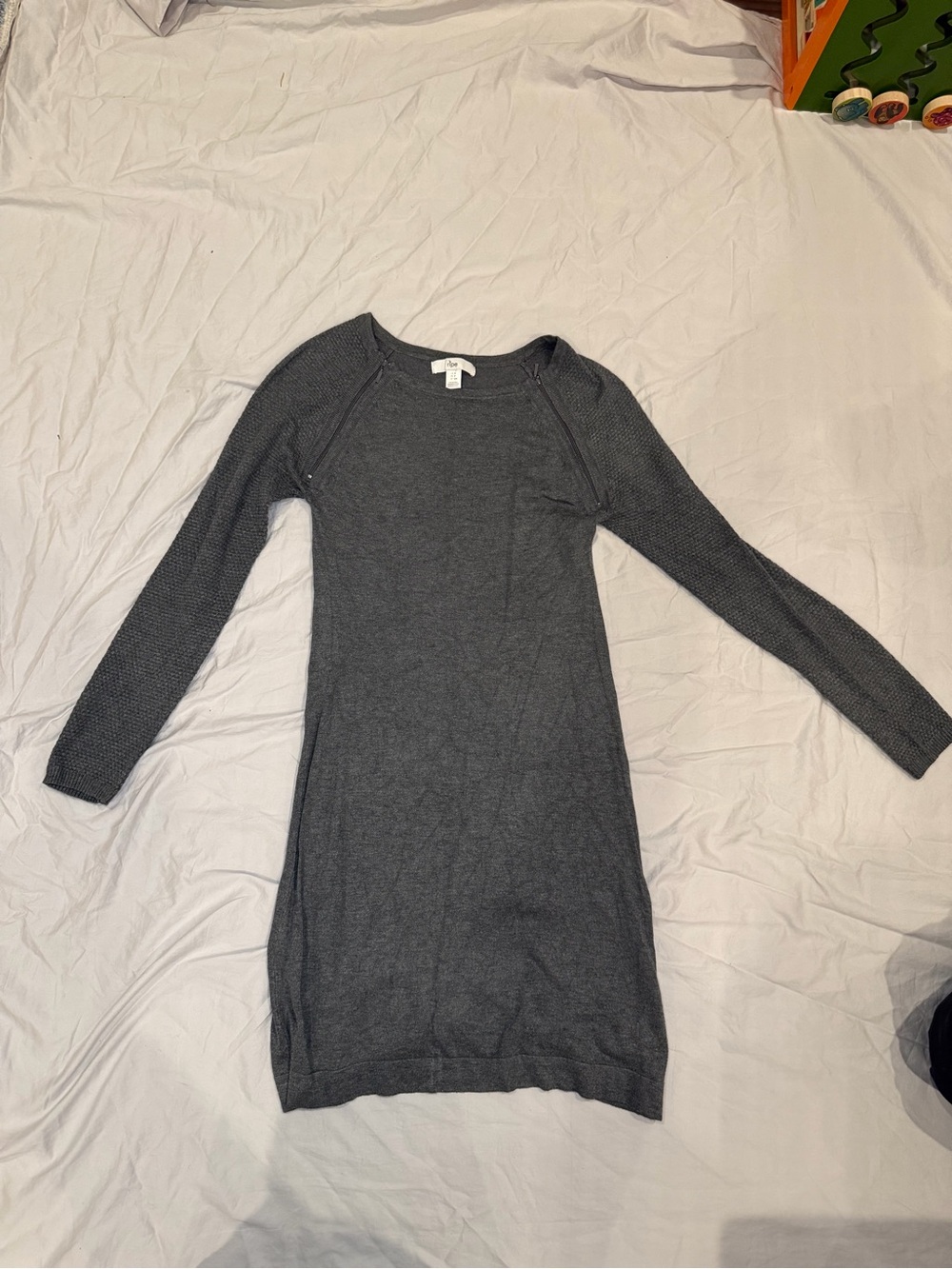 Ripe Maternity Gray Knit Sweater Dress Size Small